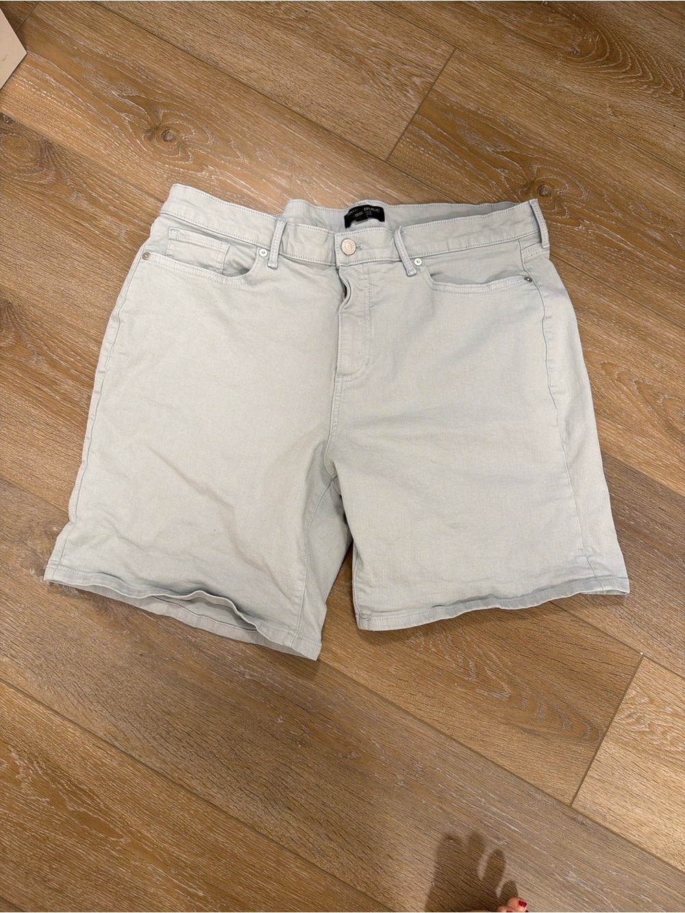 Banana Republic Light Gray Women's Bermuda Shorts